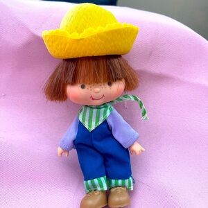 Strawberry Shortcake’s Friend Huckle Berry Pie